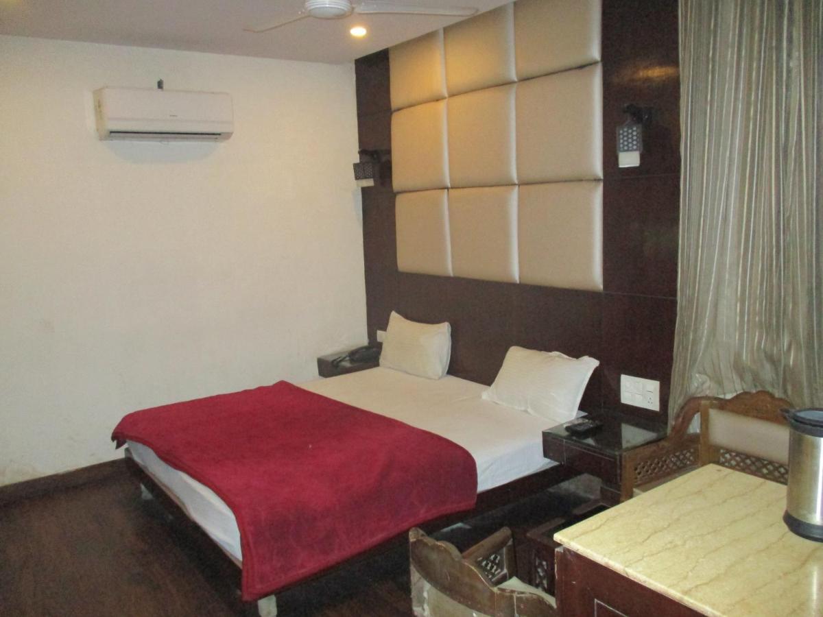 Hotel Polo Victory Jaipur Buitenkant foto